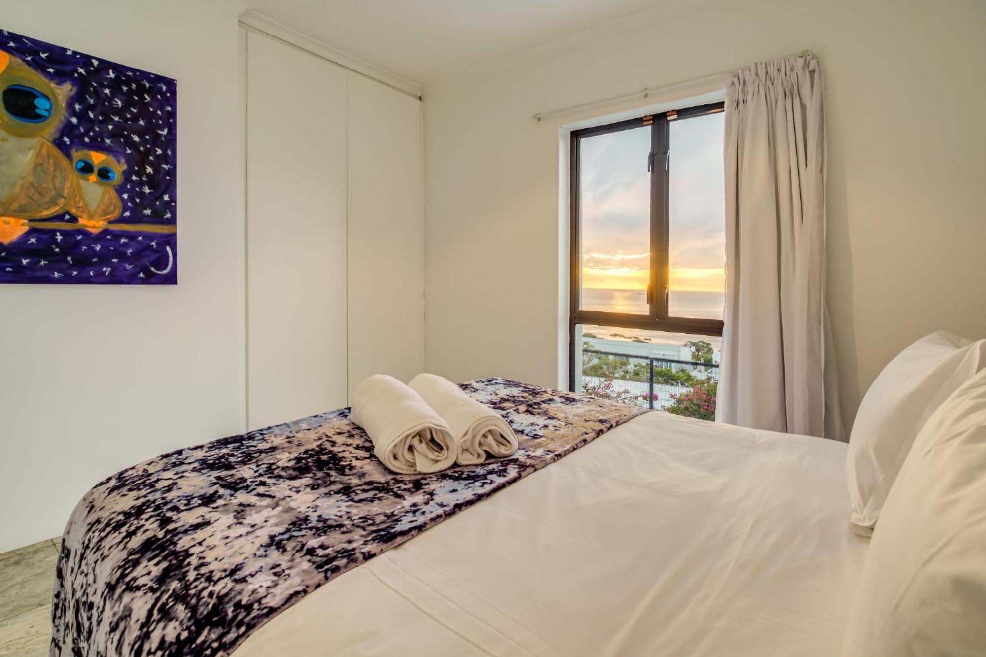 Villa Sunset Views *